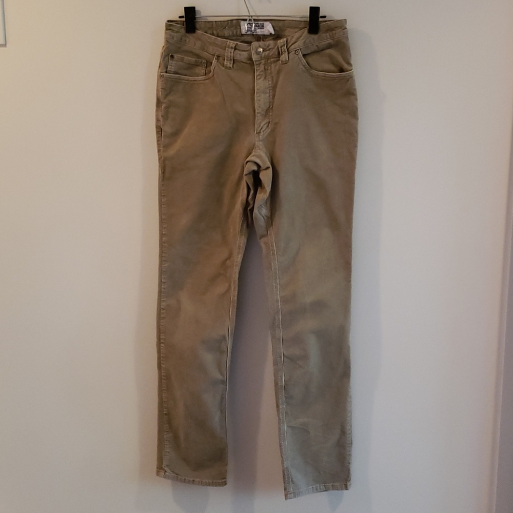 Mountain Khakis men's corduroy jeans